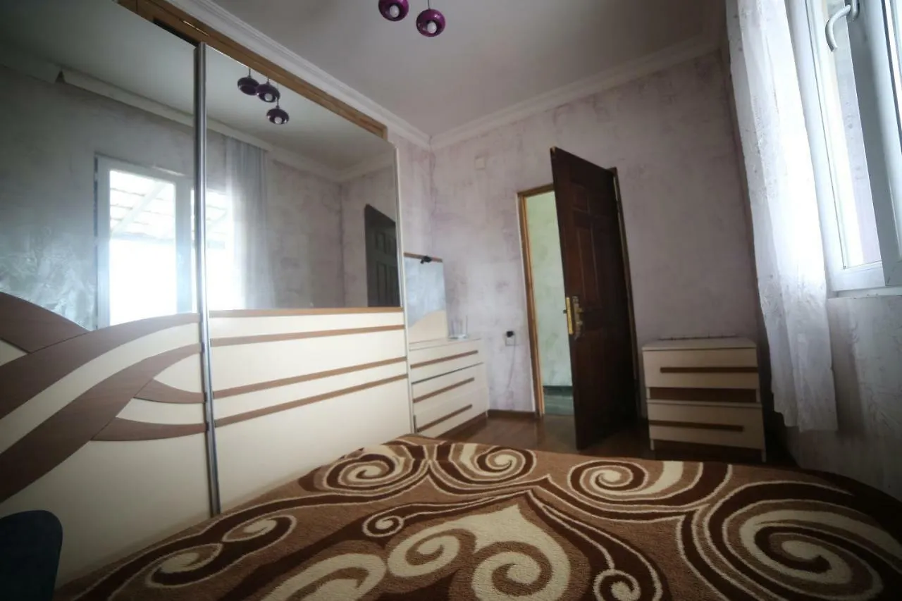 Makvalas Apartment In Batumi Centre
