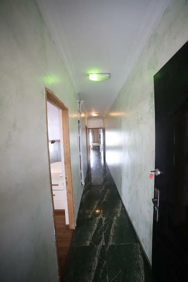 Makvalas Apartment In Batumi Centre