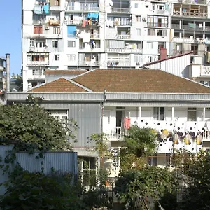  Konukevi Central Park